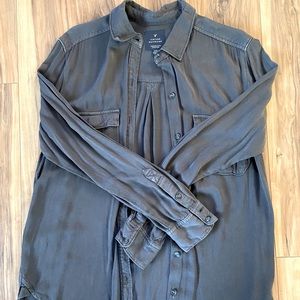American eagle button up